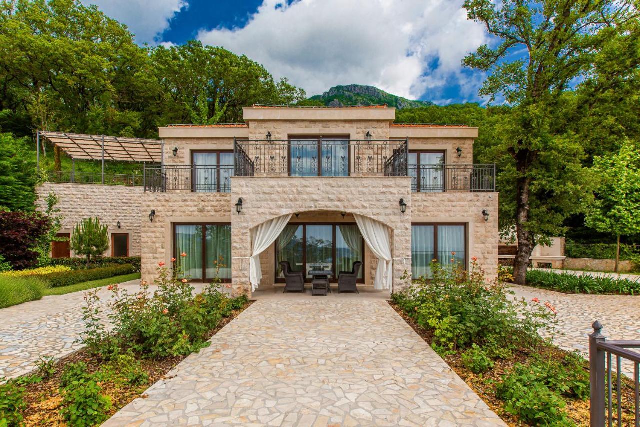 Oak Leaf Residences Вілла Будва